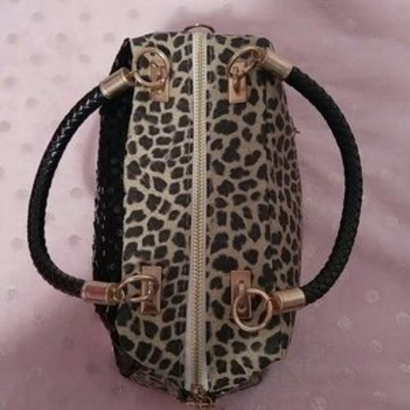 Jingpin Faux Leather Bag with Woven Handles - Picture 7 of 12